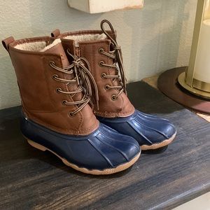 Girls duck boots